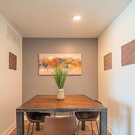 Villa Shopping & Dining 1 Mile - 24 Hour Pool With Parking - 4036 à Phoenix Extérieur photo