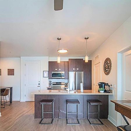 Villa Shopping & Dining 1 Mile - 24 Hour Pool With Parking - 4036 à Phoenix Extérieur photo