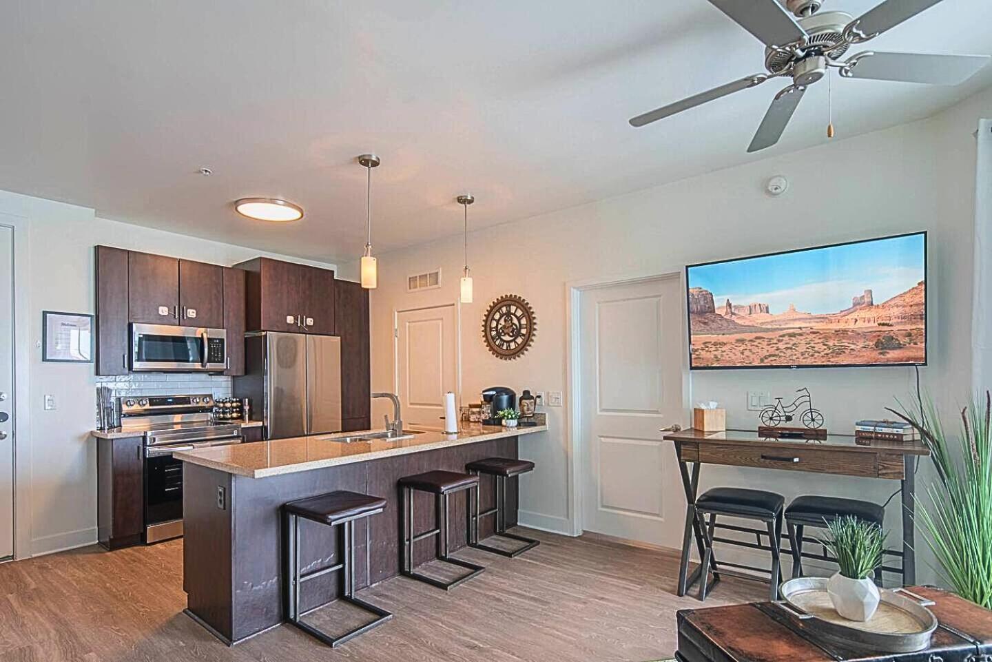 Villa Shopping & Dining 1 Mile - 24 Hour Pool With Parking - 4036 à Phoenix Extérieur photo