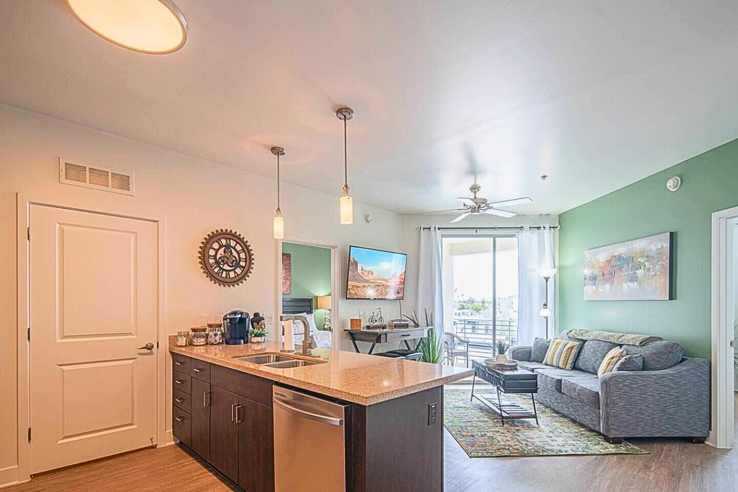 Villa Shopping & Dining 1 Mile - 24 Hour Pool With Parking - 4036 à Phoenix Extérieur photo