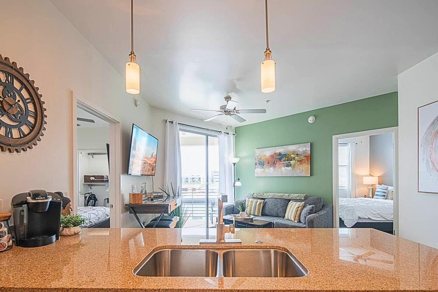 Villa Shopping & Dining 1 Mile - 24 Hour Pool With Parking - 4036 à Phoenix Extérieur photo