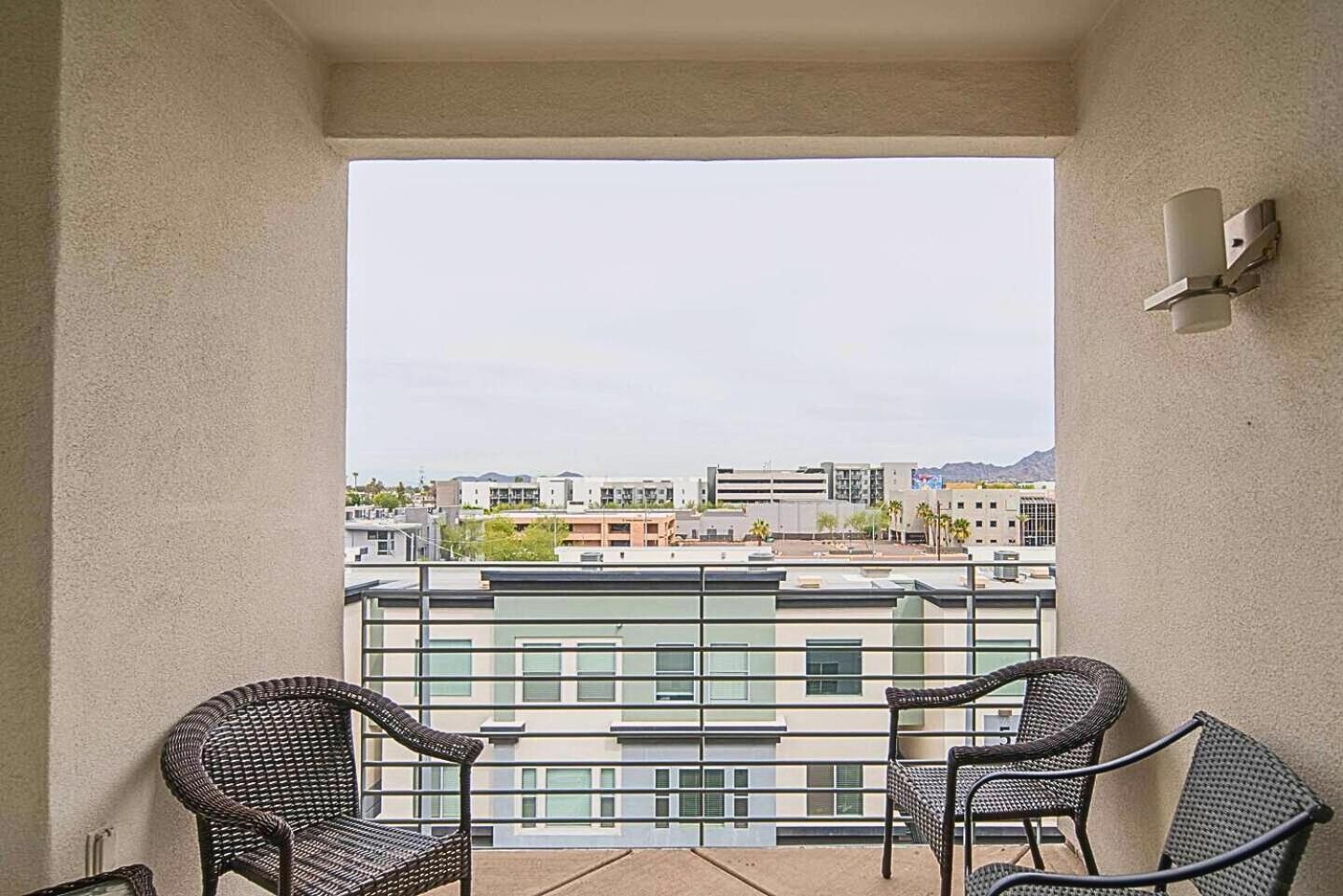Villa Shopping & Dining 1 Mile - 24 Hour Pool With Parking - 4036 à Phoenix Extérieur photo