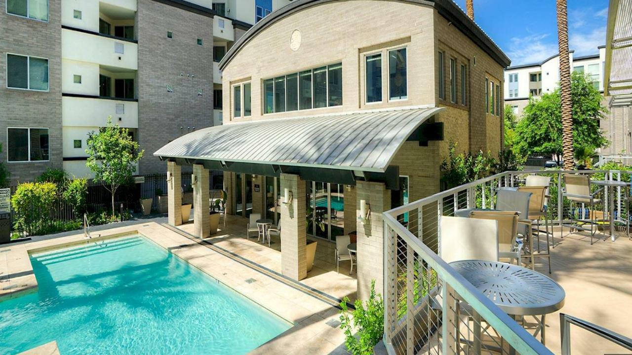 Villa Shopping & Dining 1 Mile - 24 Hour Pool With Parking - 4036 à Phoenix Extérieur photo