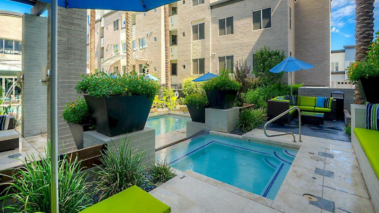 Villa Shopping & Dining 1 Mile - 24 Hour Pool With Parking - 4036 à Phoenix Extérieur photo