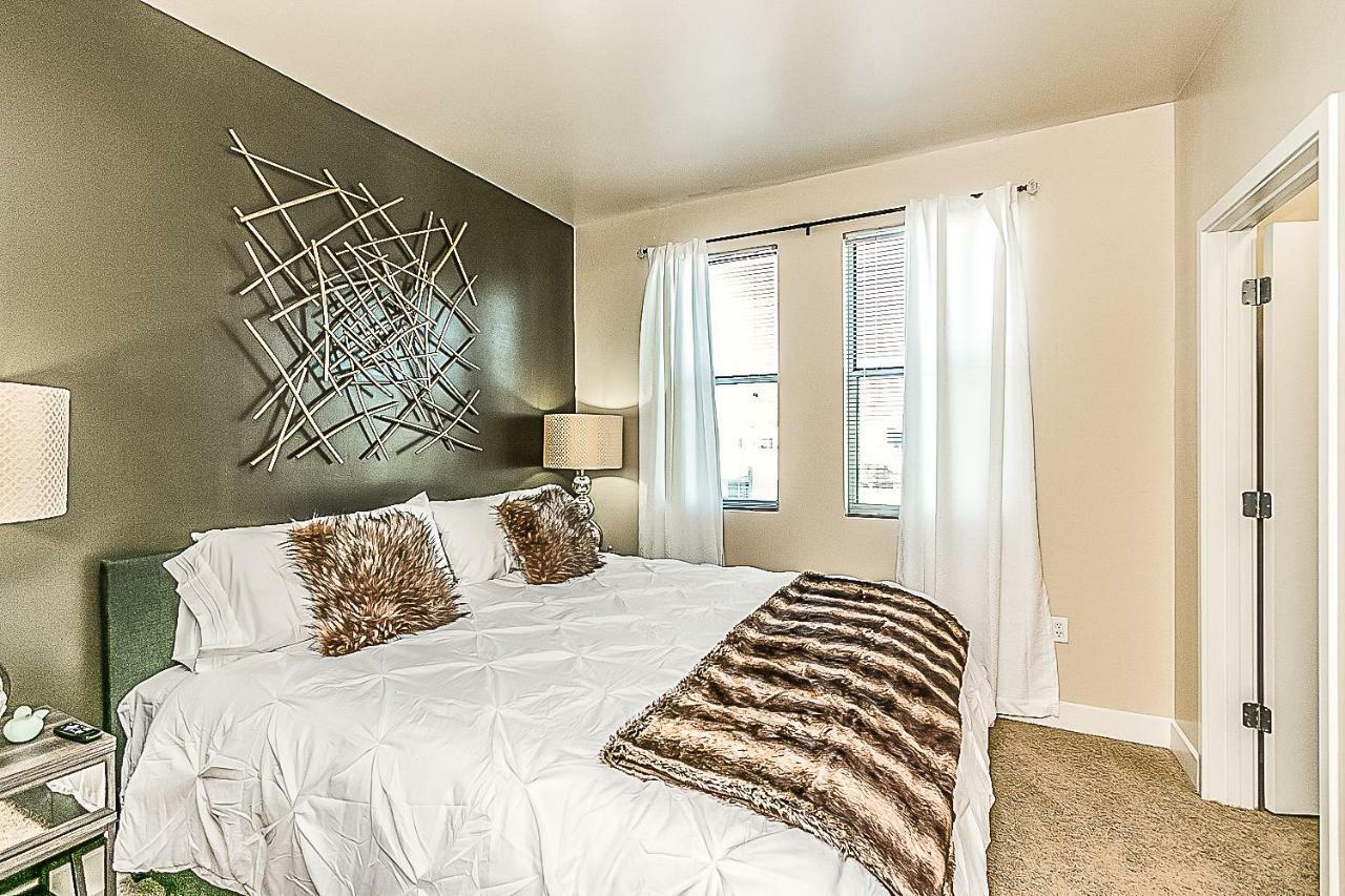 Villa Shopping & Dining 1 Mile - 24 Hour Pool With Parking - 4036 à Phoenix Extérieur photo
